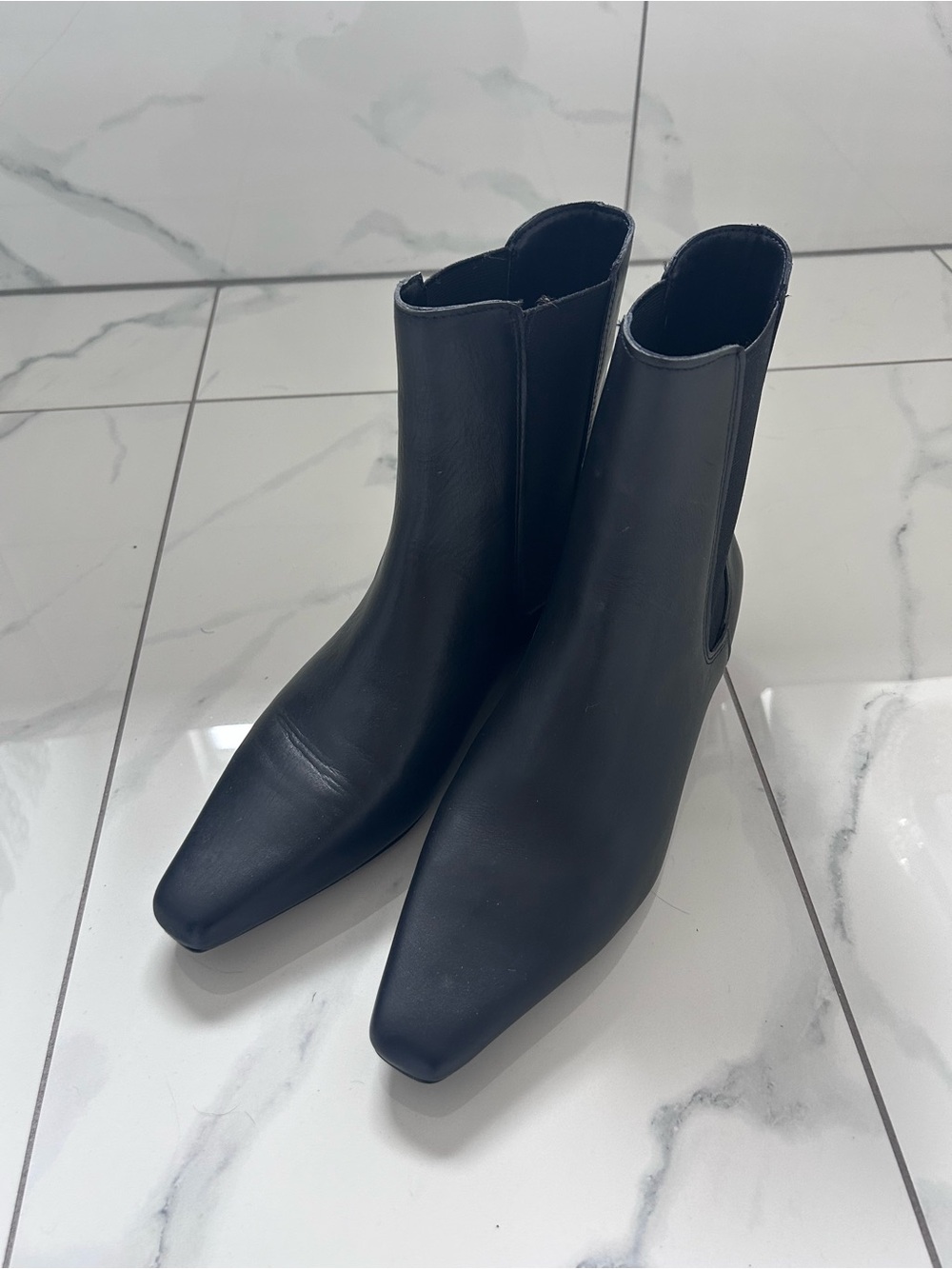 Steve Madden genuine leather bootie